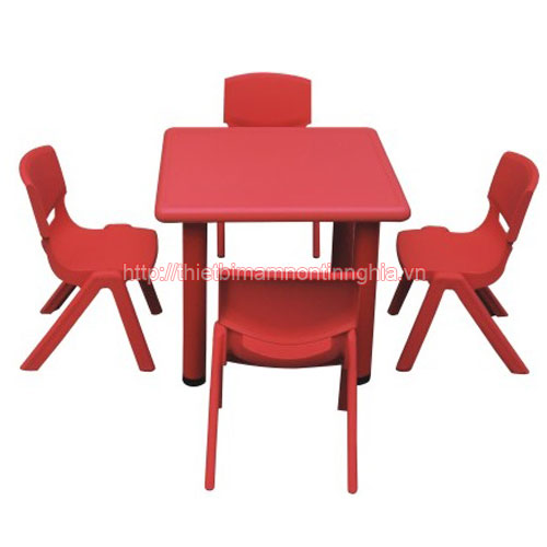 Bàn mầm non nhựa đúc hình vuông