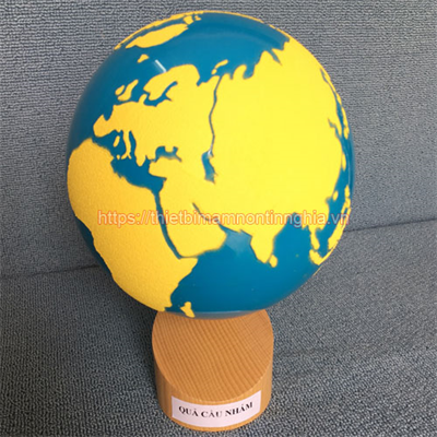 Giáo cụ Montessori quả địa cầu nhám đất và nước