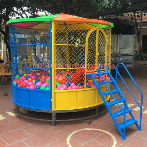 Nhà bóng hình tròn mái nhựa