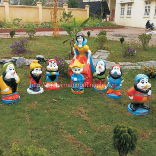 Tượng nàng bạch tuyết và bảy chú lùn composite