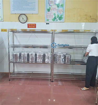 Các đồ dùng nhà bếp về trường mầm non Đông Phương, Thái Bình