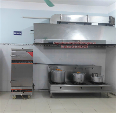 Tại sao bếp ăn trường học nên lắp đặt hệ thống hút mùi công nghiệp?